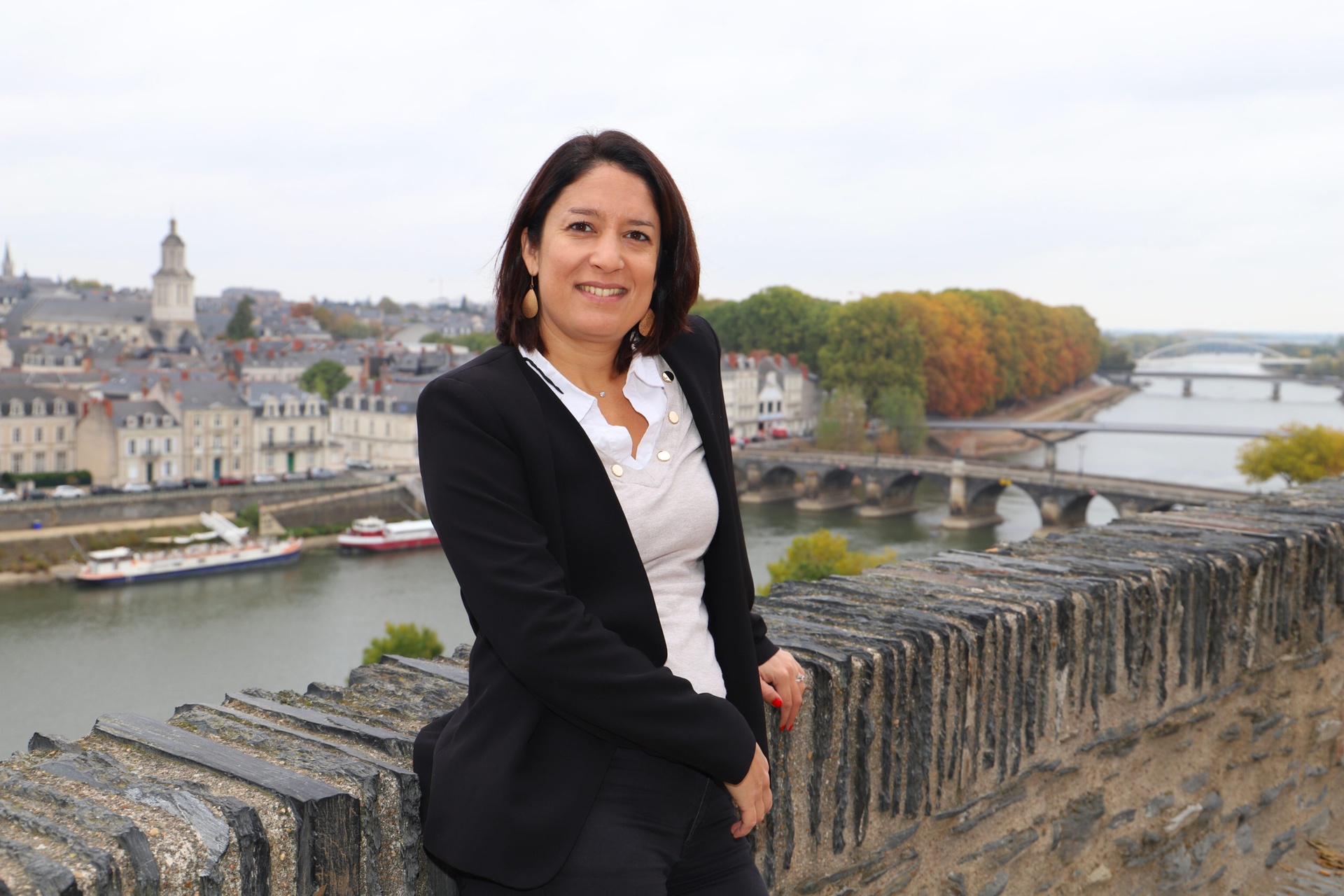 BRAS DROIT DES DIRIGEANTS - SHARE AND CO